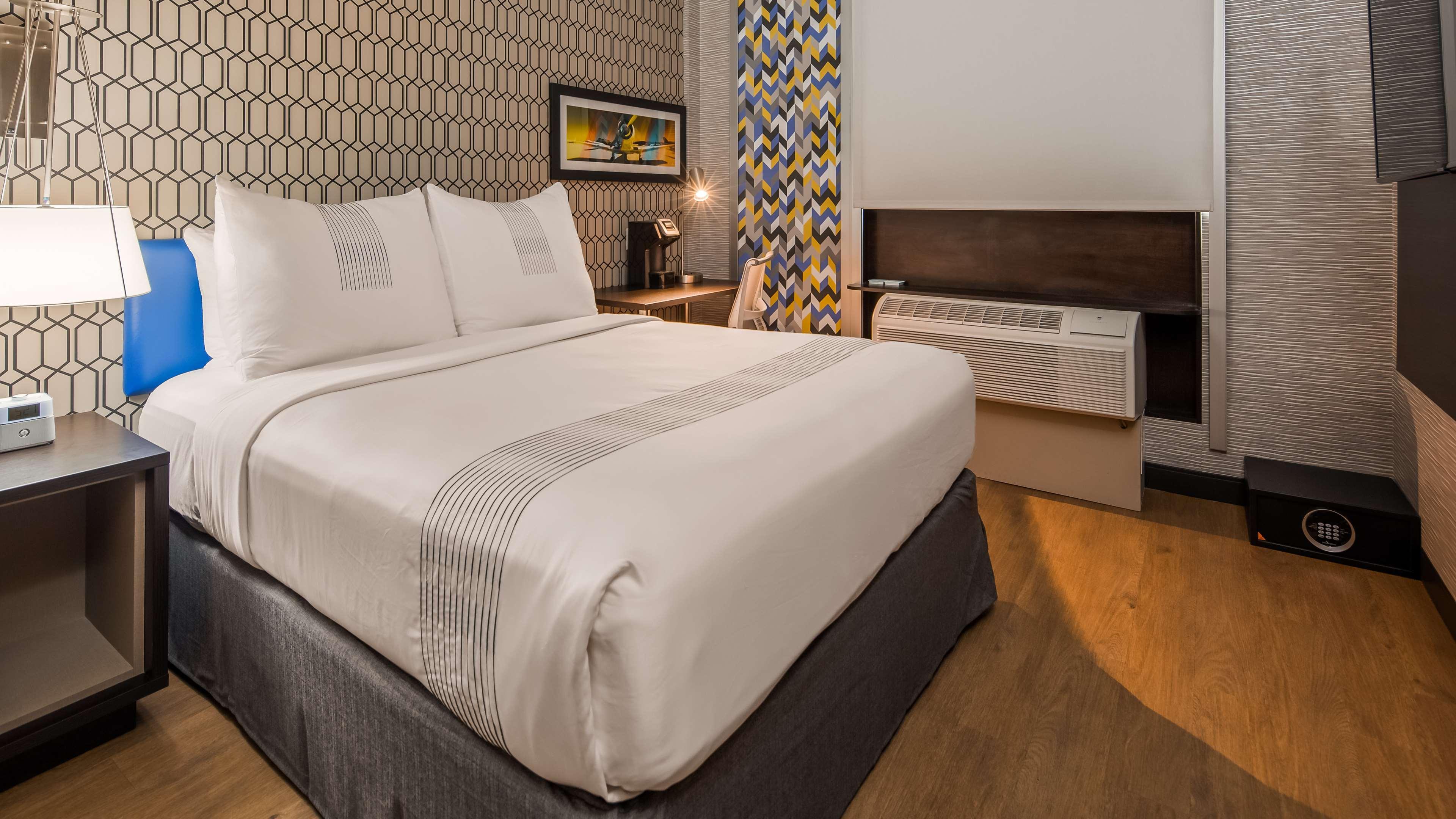 Glo Best Western Brooklyn Nyc Nova York Exterior foto