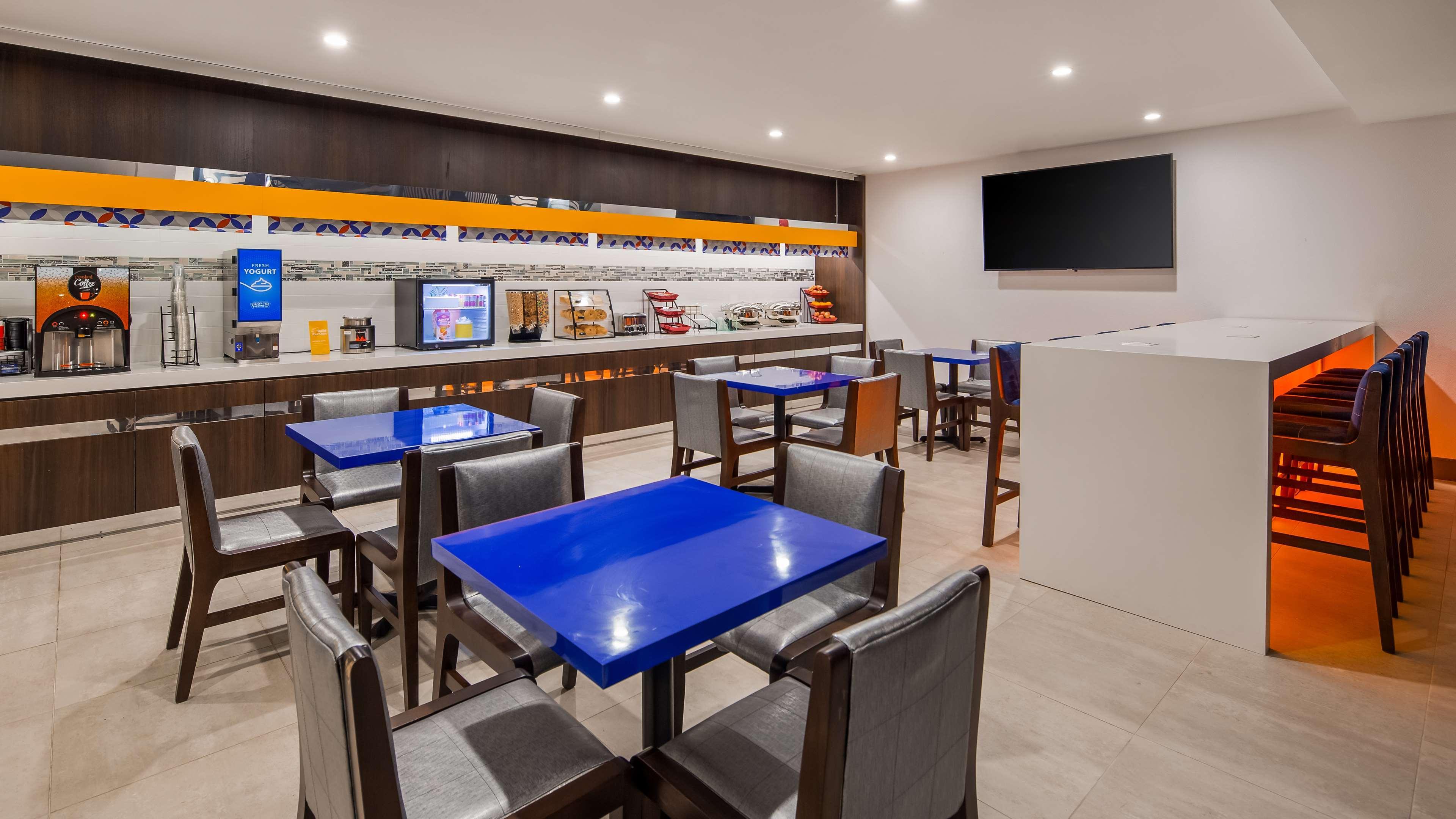 Glo Best Western Brooklyn Nyc Nova York Exterior foto